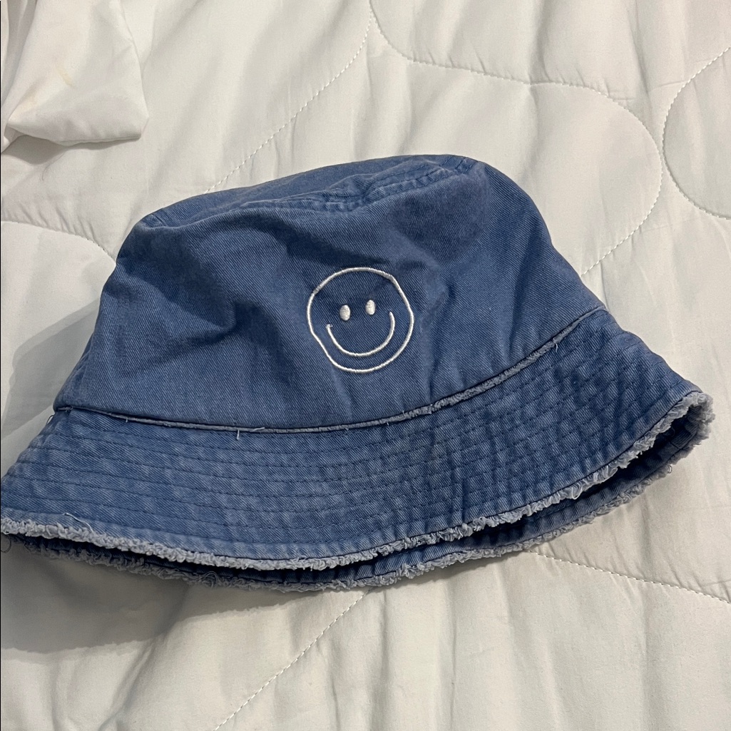 David And Young Blue Bucket Hat